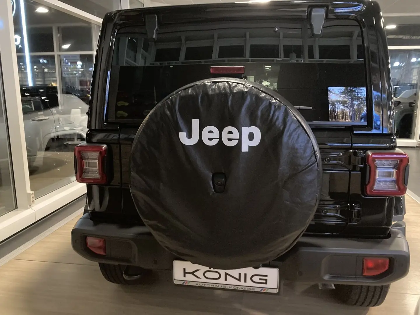 Wrangler MY24 Sahara 2.0l T-GDI 270 PS 4x4