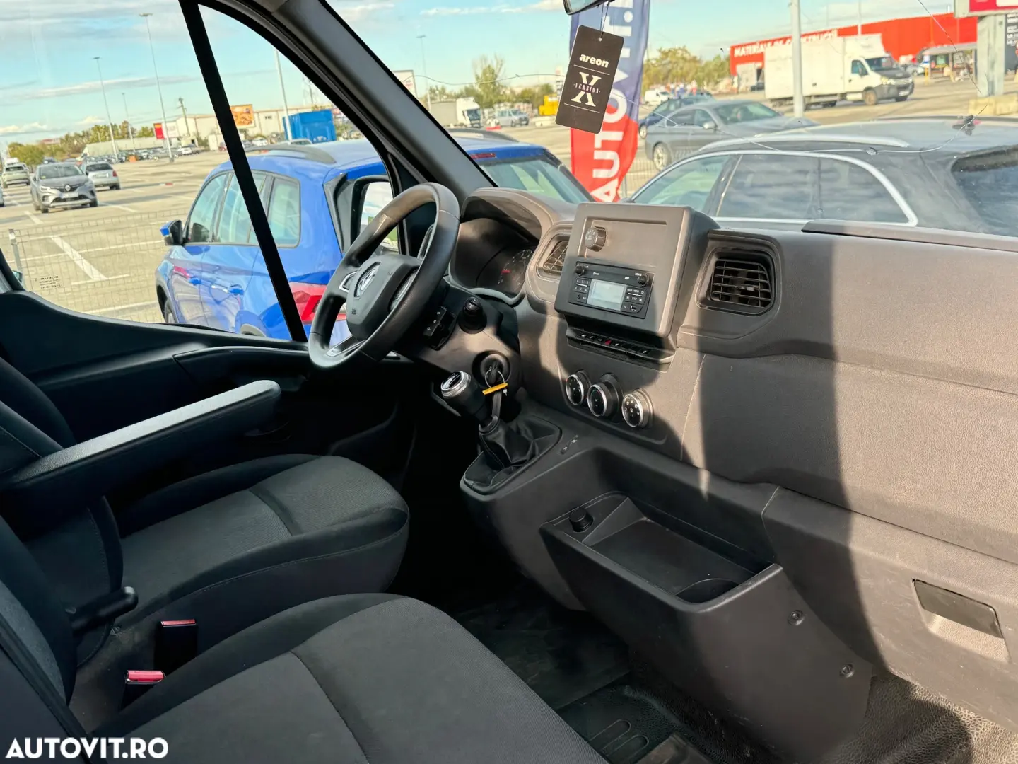 Renault Master 2.3 Blue dCi 145 TT Combi 3 5t L2H2 8 1