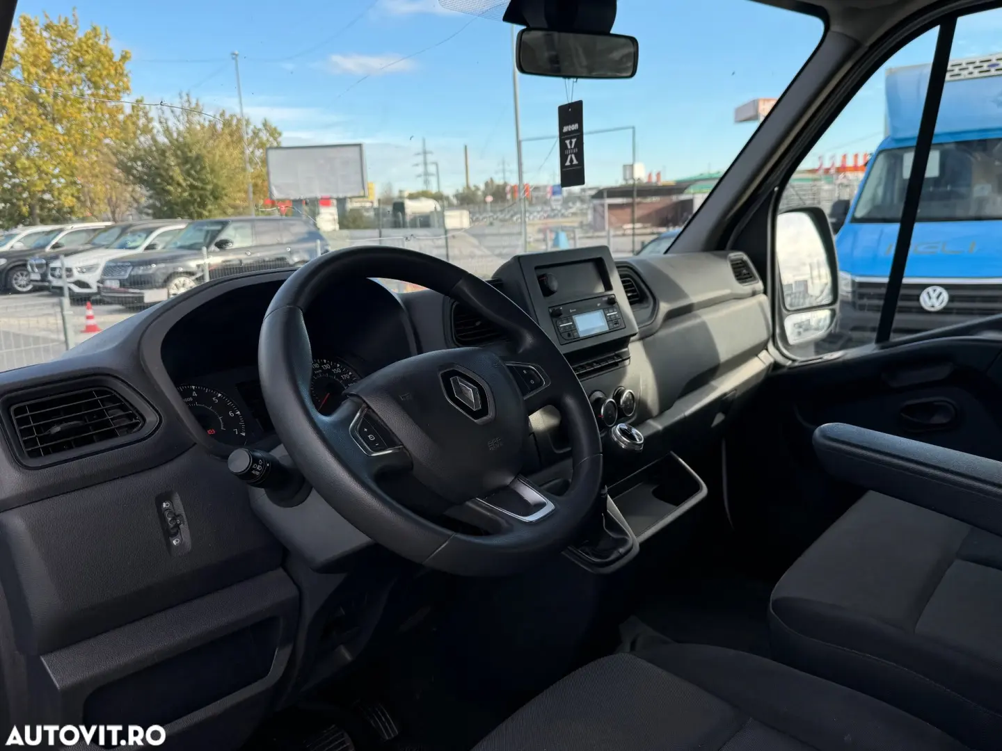 Renault Master 2.3 Blue dCi 145 TT Combi 3 5t L2H2 8 1