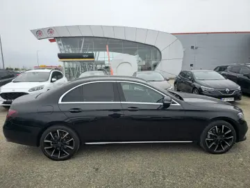 Mercedes Benz E 220D 4MATIC