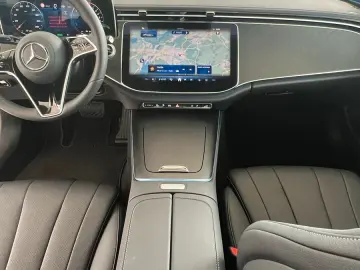 E 400 e 4M AVANTGARDE Distronic Kamera Memory