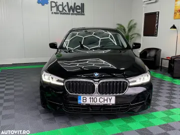 BMW Seria 5 530i xDrive AT MHEV