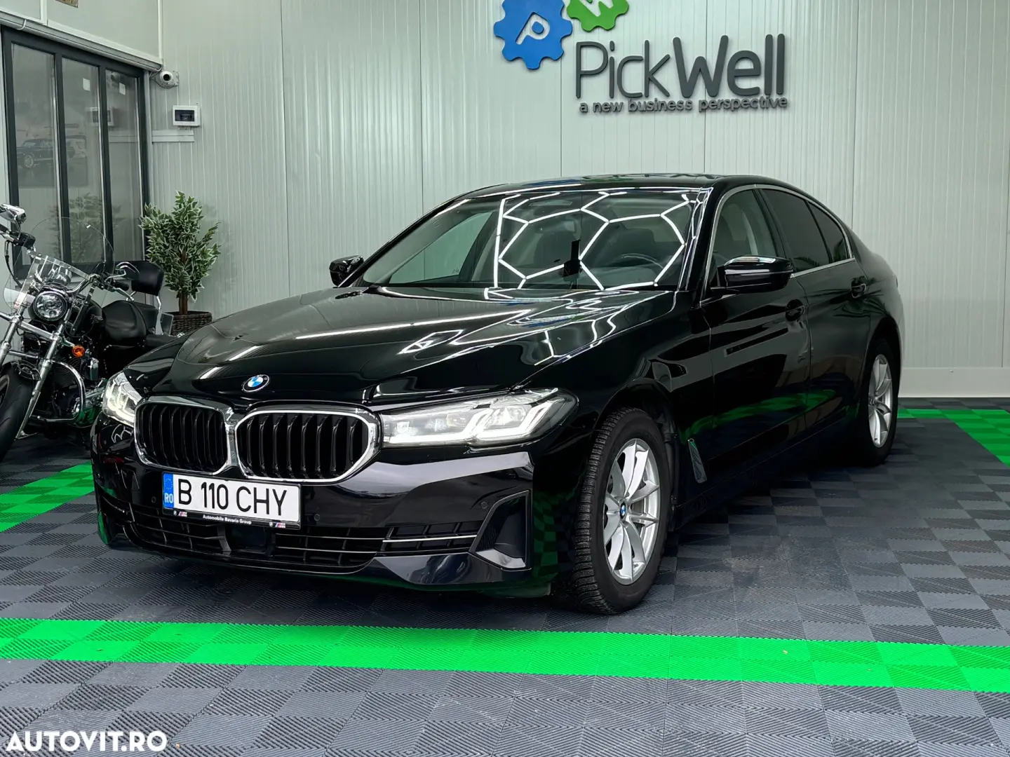 BMW Seria 5 530i xDrive AT MHEV