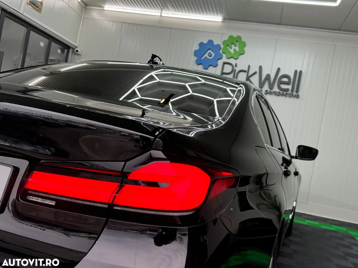 BMW Seria 5 530i xDrive AT MHEV