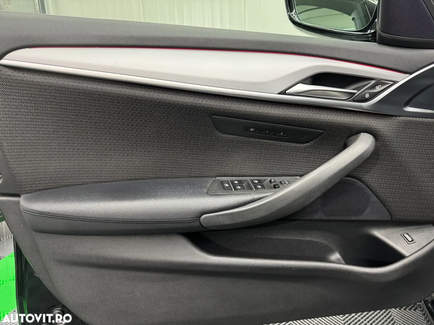 BMW Seria 5 530i xDrive AT MHEV