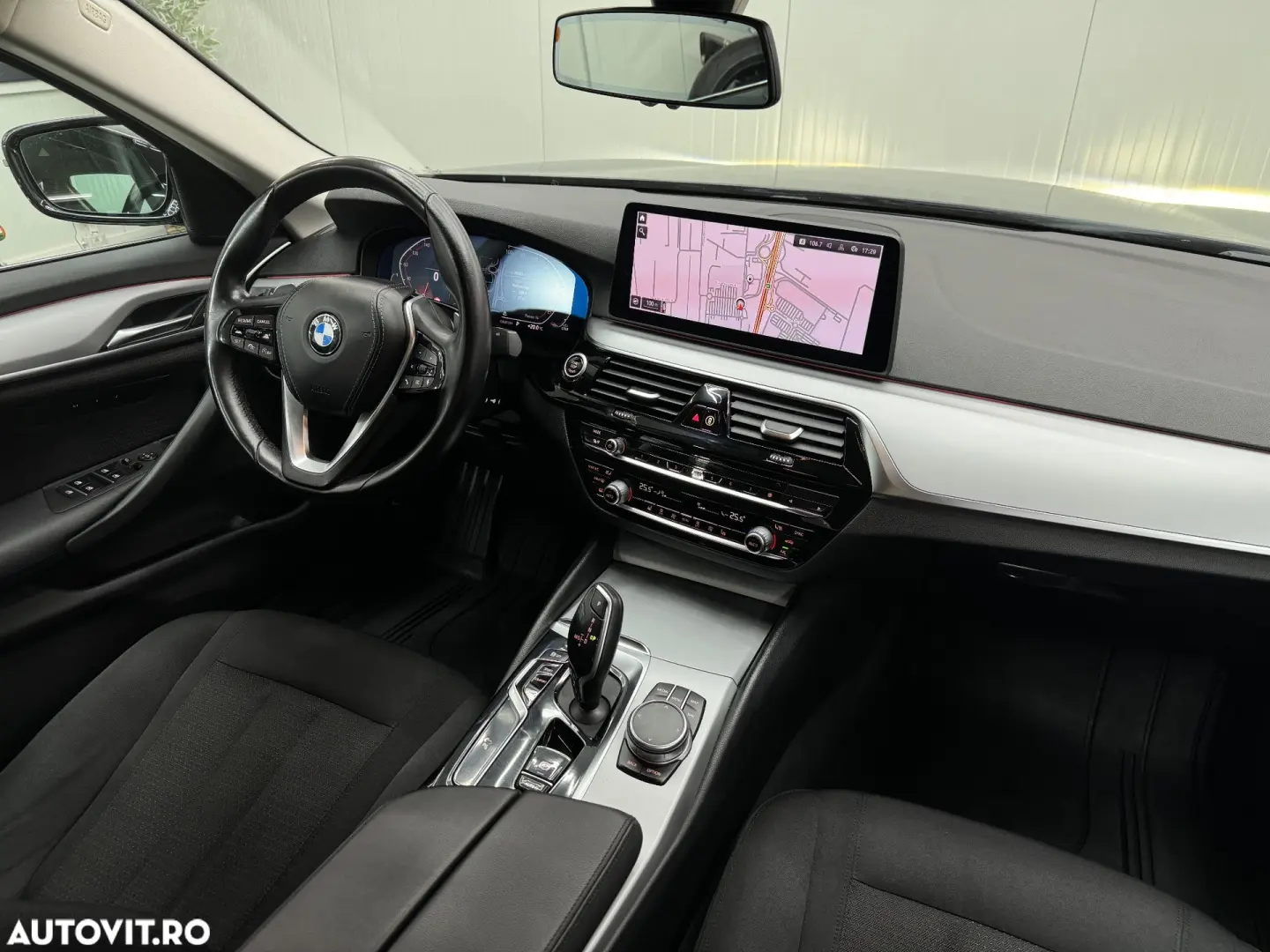 BMW Seria 5 530i xDrive AT MHEV