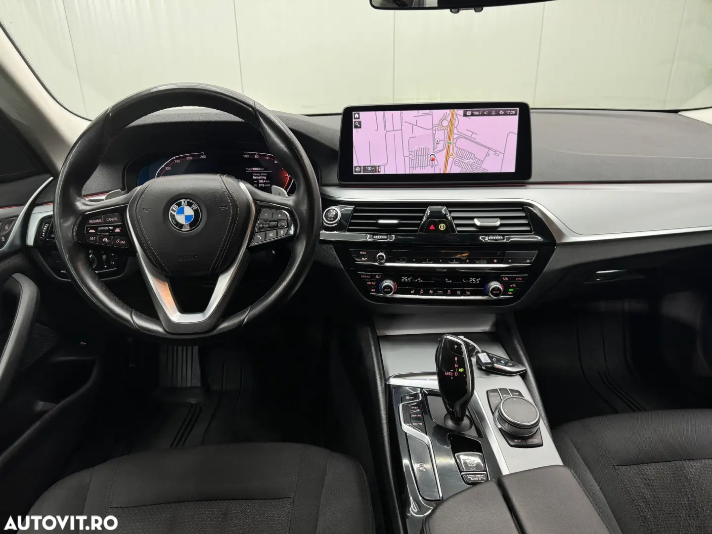 BMW Seria 5 530i xDrive AT MHEV