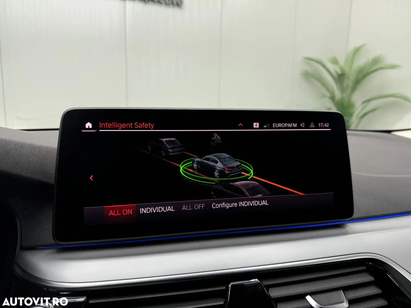 BMW Seria 5 530i xDrive AT MHEV