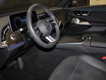 E 300 de 4M  AMG Premium Pano Night Digital DC