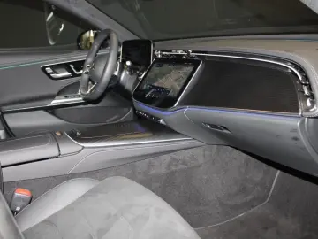 E 300 de 4M  AMG Premium Pano Night Digital DC