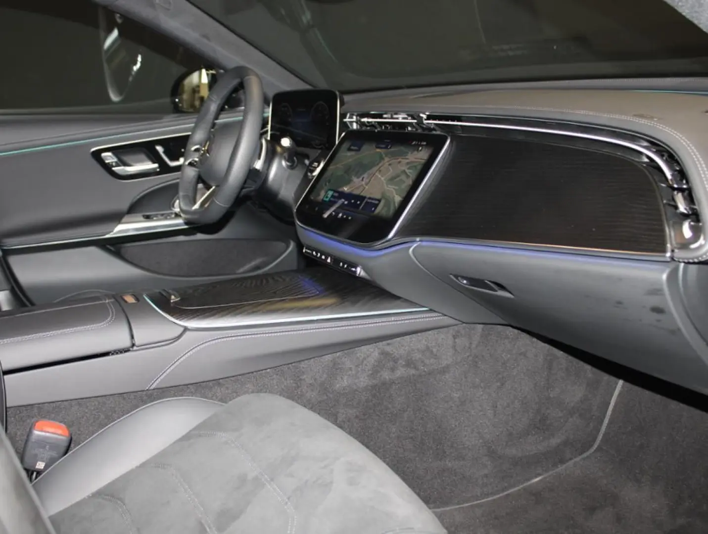 E 300 de 4M  AMG Premium Pano Night Digital DC