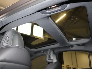 E 300 de 4M  AMG Premium Pano Night Digital DC