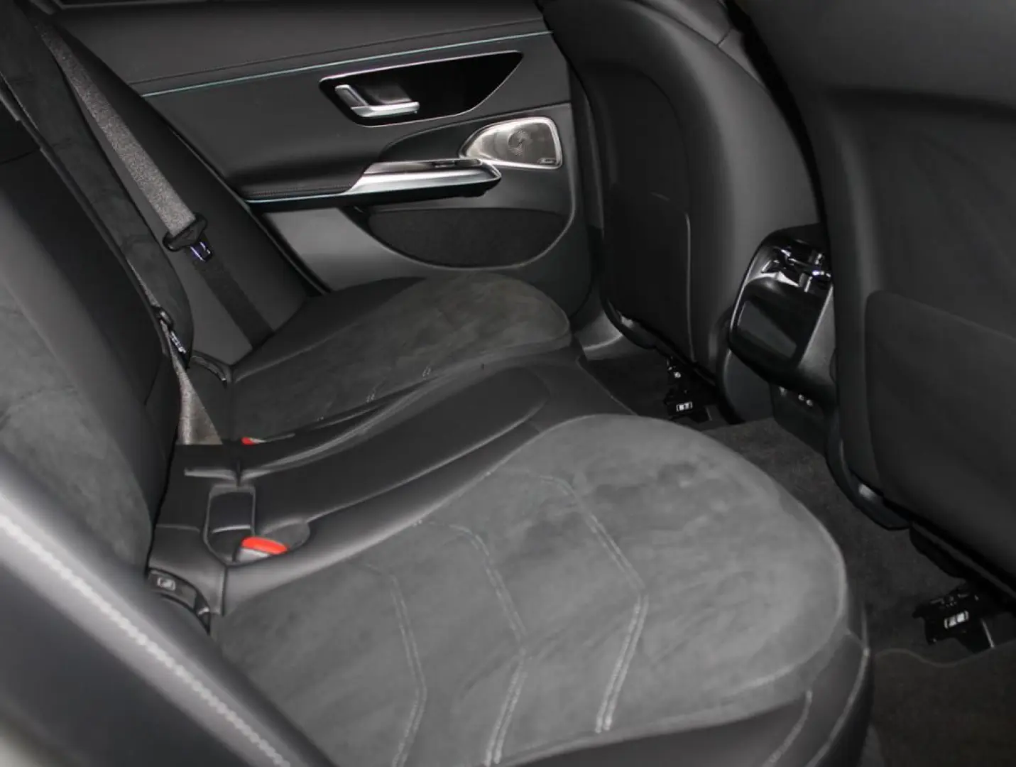 E 300 de 4M  AMG Premium Pano Night Digital DC