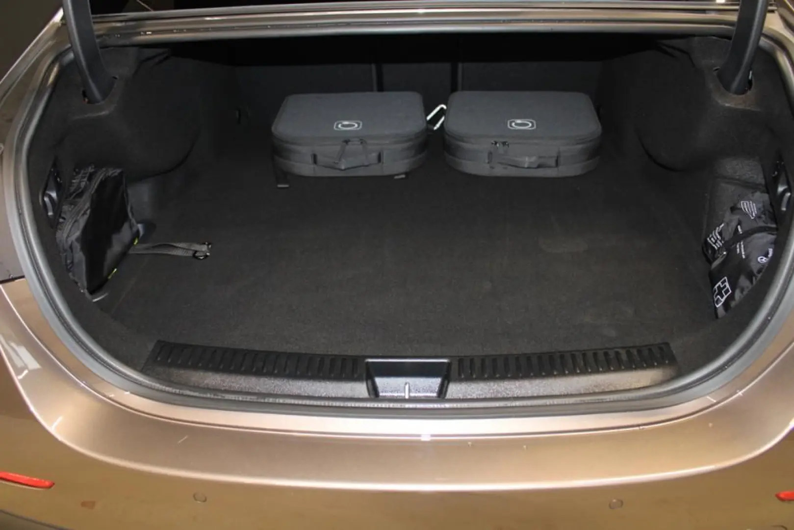 E 300 de 4M  AMG Premium Pano Night Digital DC