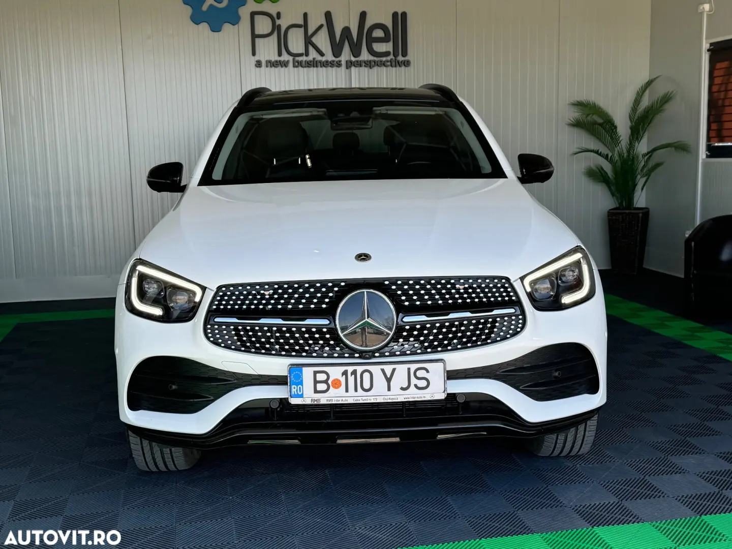 Mercedes-Benz GLC ver-300-e-4matic