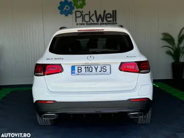Mercedes-Benz GLC ver-300-e-4matic