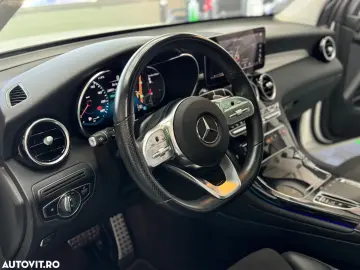 Mercedes-Benz GLC ver-300-e-4matic
