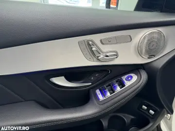 Mercedes-Benz GLC ver-300-e-4matic