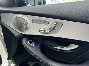 Mercedes-Benz GLC ver-300-e-4matic