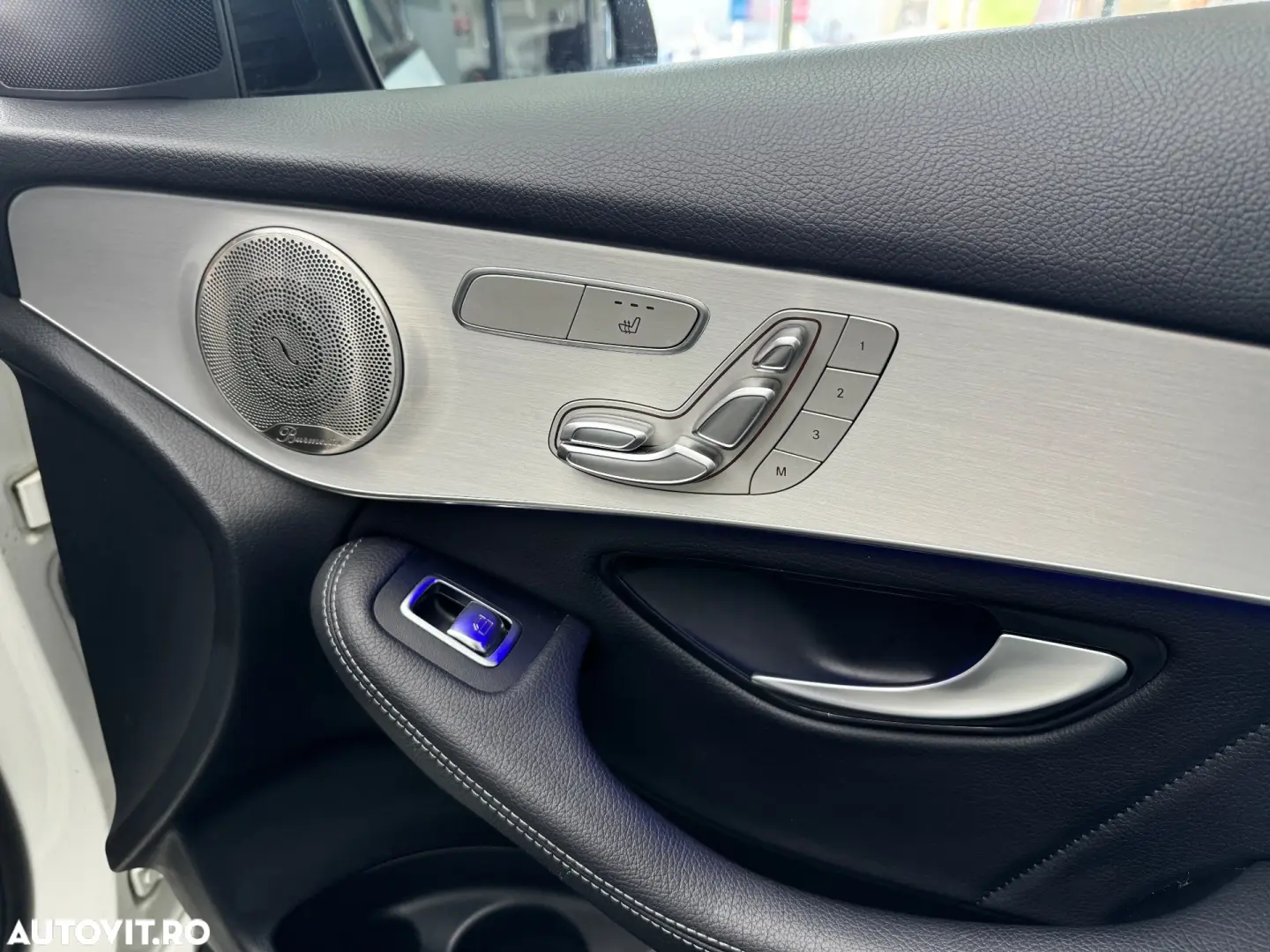 Mercedes-Benz GLC ver-300-e-4matic