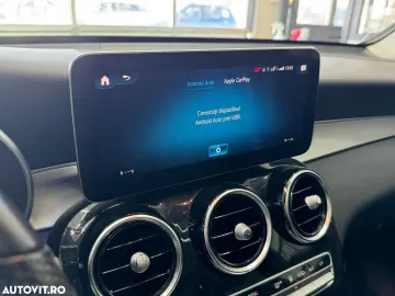 Mercedes-Benz GLC ver-300-e-4matic