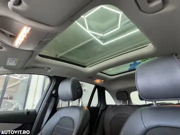 Mercedes-Benz GLC ver-300-e-4matic