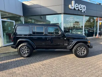 Wrangler Sahara 2.0 T-GDI Sky-One-Touch