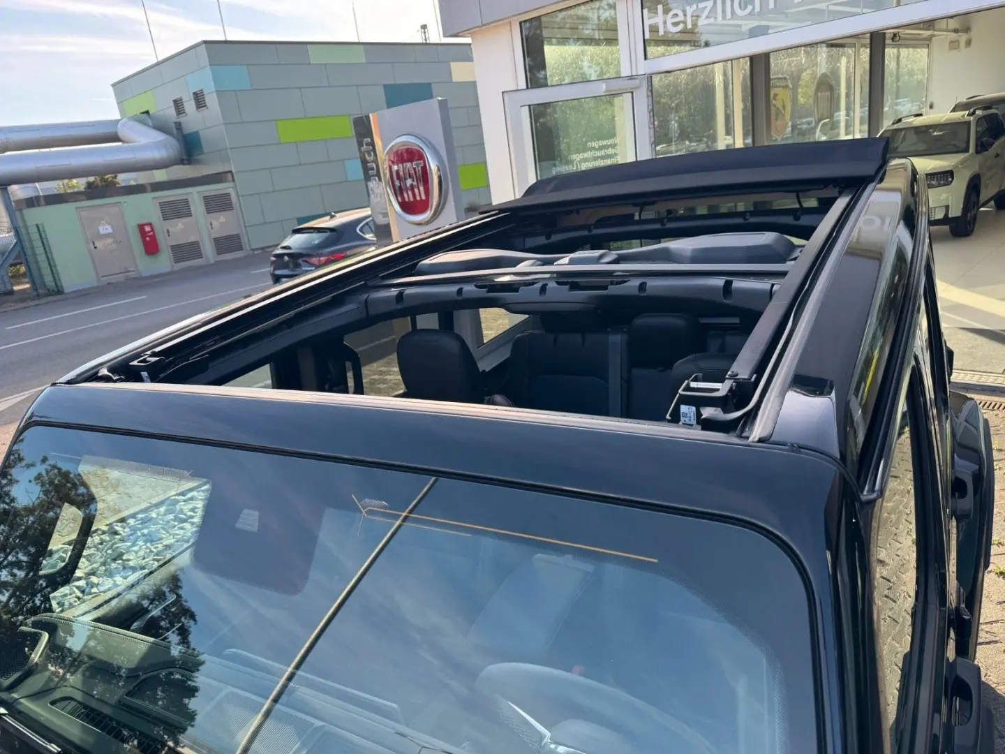 Wrangler Sahara 2.0 T-GDI Sky-One-Touch