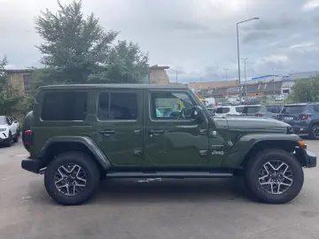 Wrangler Unlimited Sahara 2.0 T-GDI   SKY ONE  N