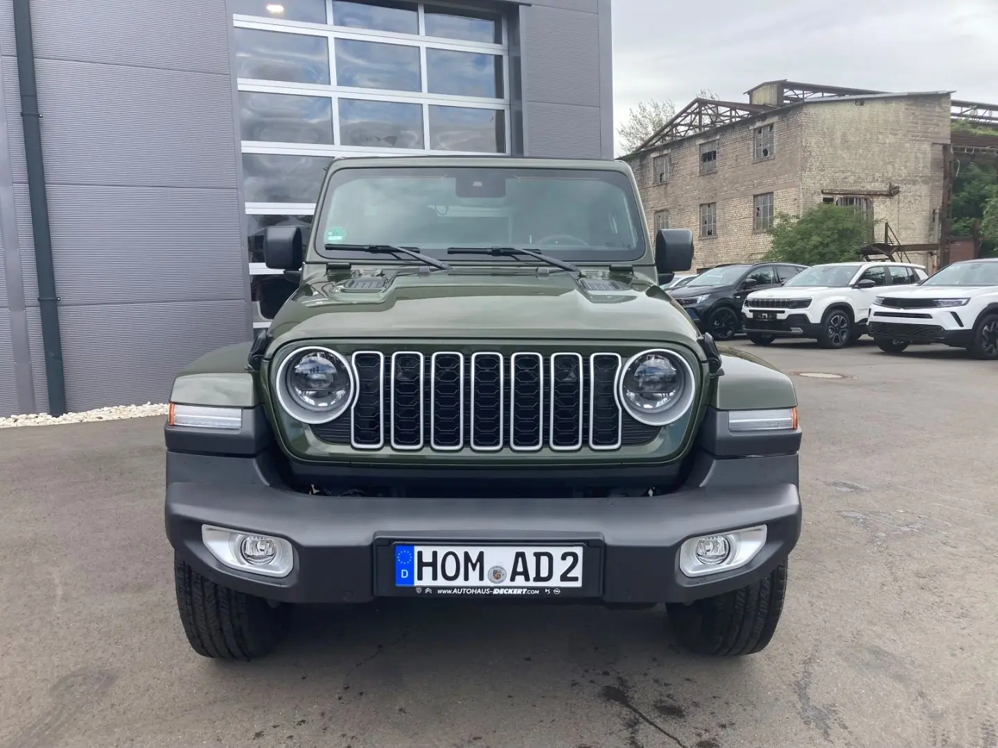 Wrangler Unlimited Sahara 2.0 T-GDI   SKY ONE  N