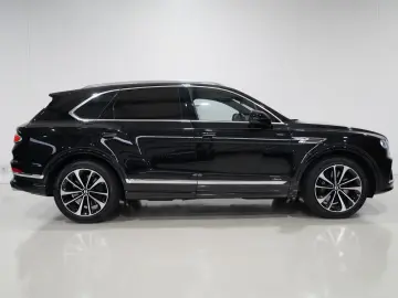 Bentley Bentayga   Azure V8