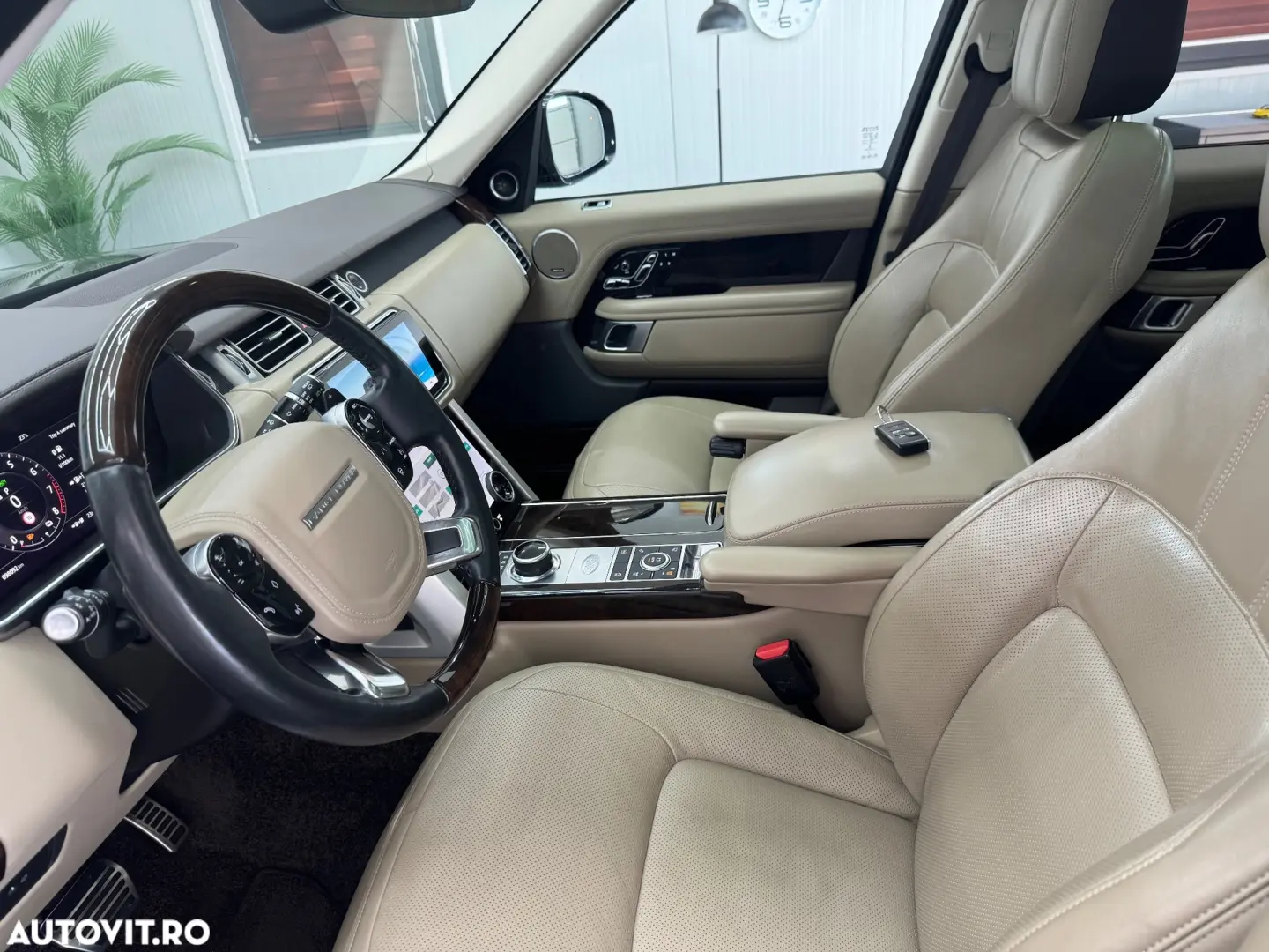 Land Rover Range Rover 2.0 l4 PHEV Vogue