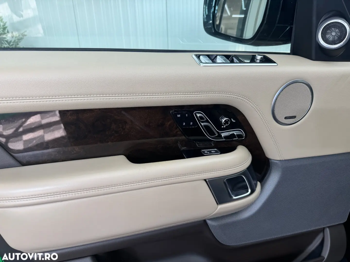 Land Rover Range Rover 2.0 l4 PHEV Vogue