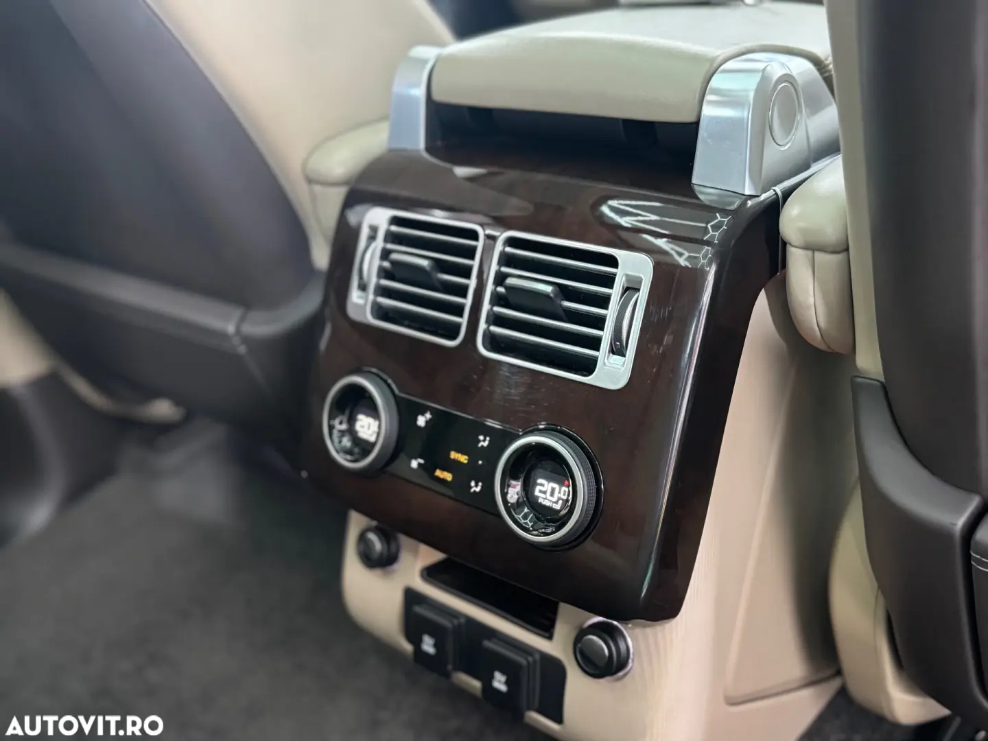 Land Rover Range Rover 2.0 l4 PHEV Vogue