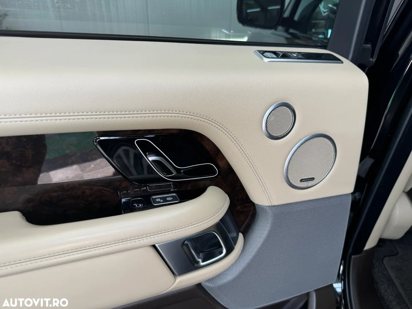 Land Rover Range Rover 2.0 l4 PHEV Vogue