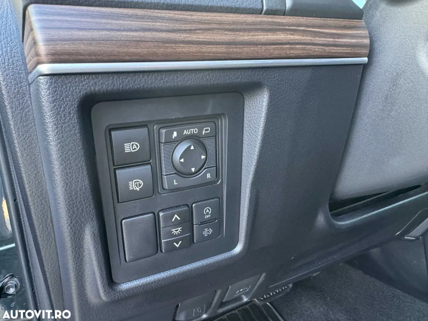 Toyota Land Cruiser 2.8l D-4D 204 CP A T 7 locuri Executive