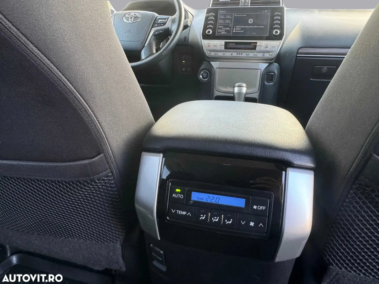 Toyota Land Cruiser 2.8l D-4D 204 CP A T 7 locuri Executive