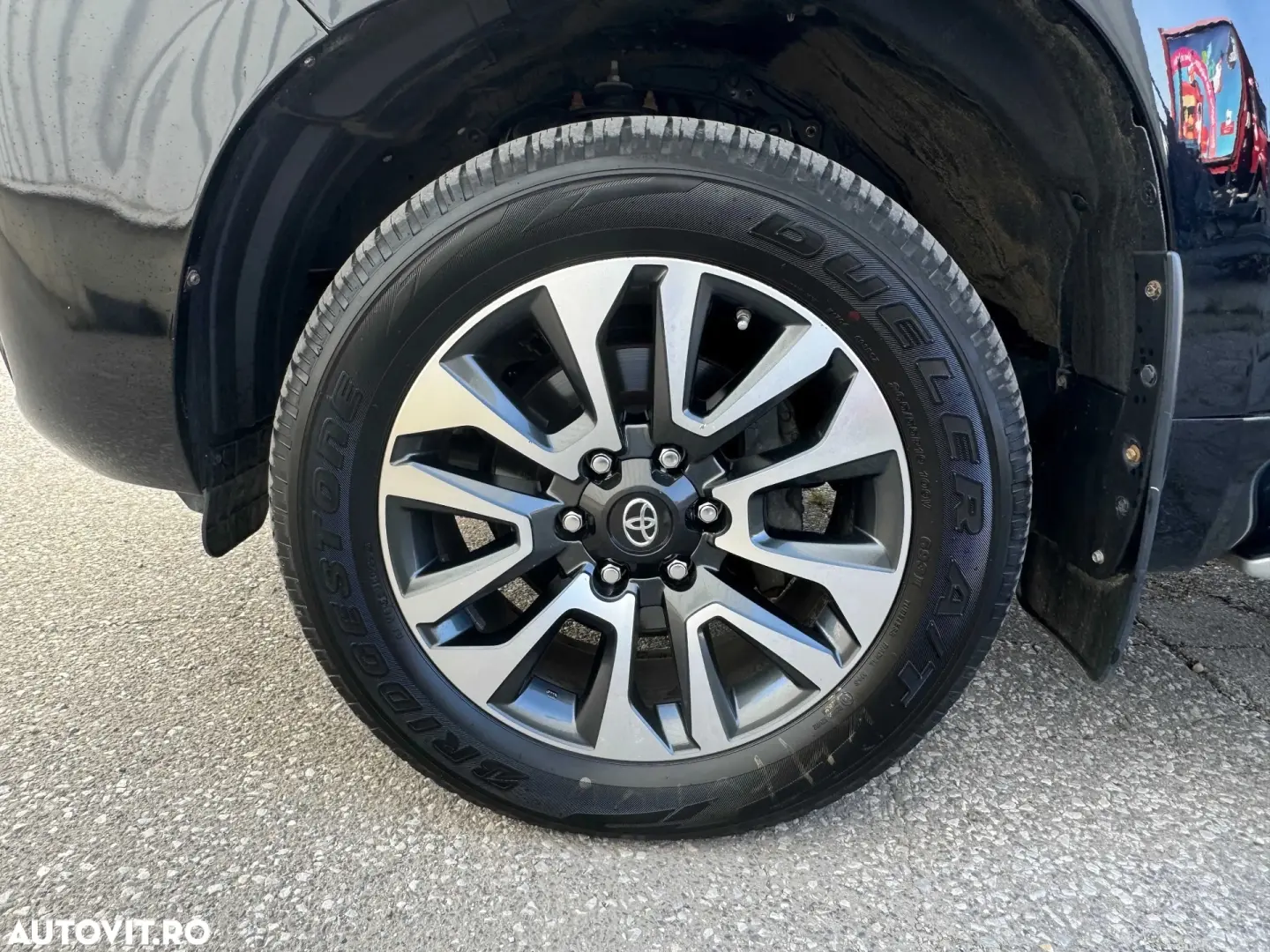 Toyota Land Cruiser 2.8l D-4D 204 CP A T 7 locuri Executive