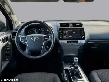 Toyota Land Cruiser 2.8l D-4D 204 CP A T 7 locuri Executive