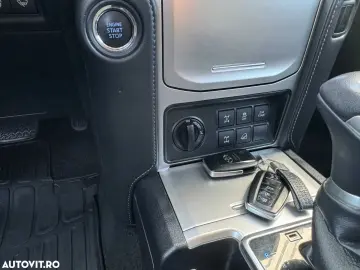 Toyota Land Cruiser 2.8l D-4D 204 CP A T 7 locuri Executive