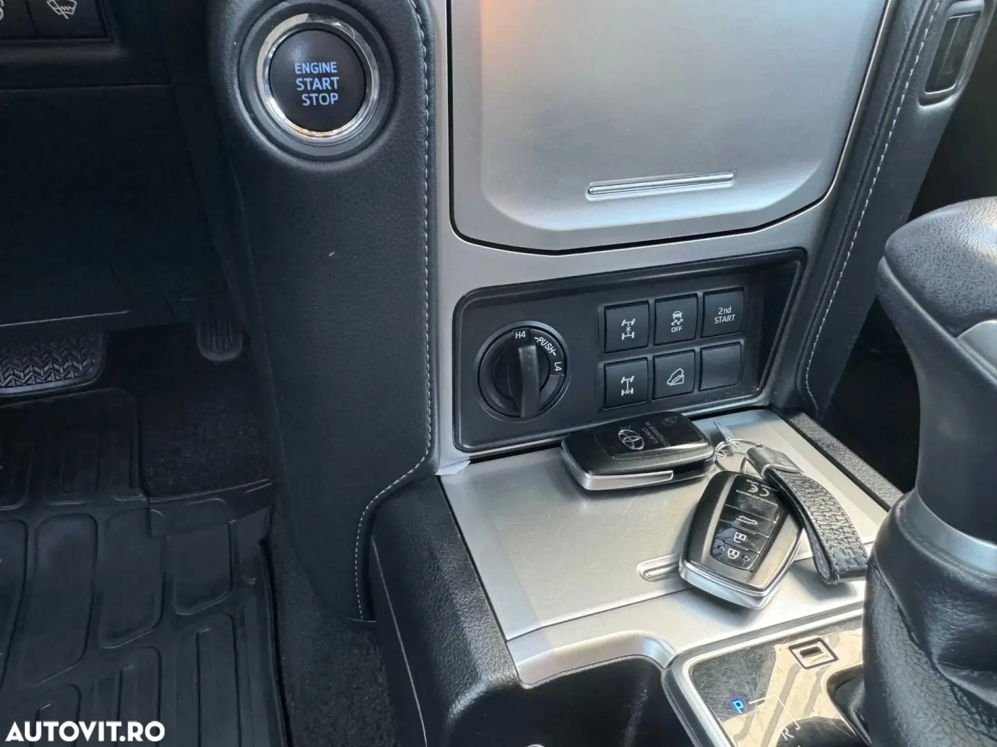 Toyota Land Cruiser 2.8l D-4D 204 CP A T 7 locuri Executive