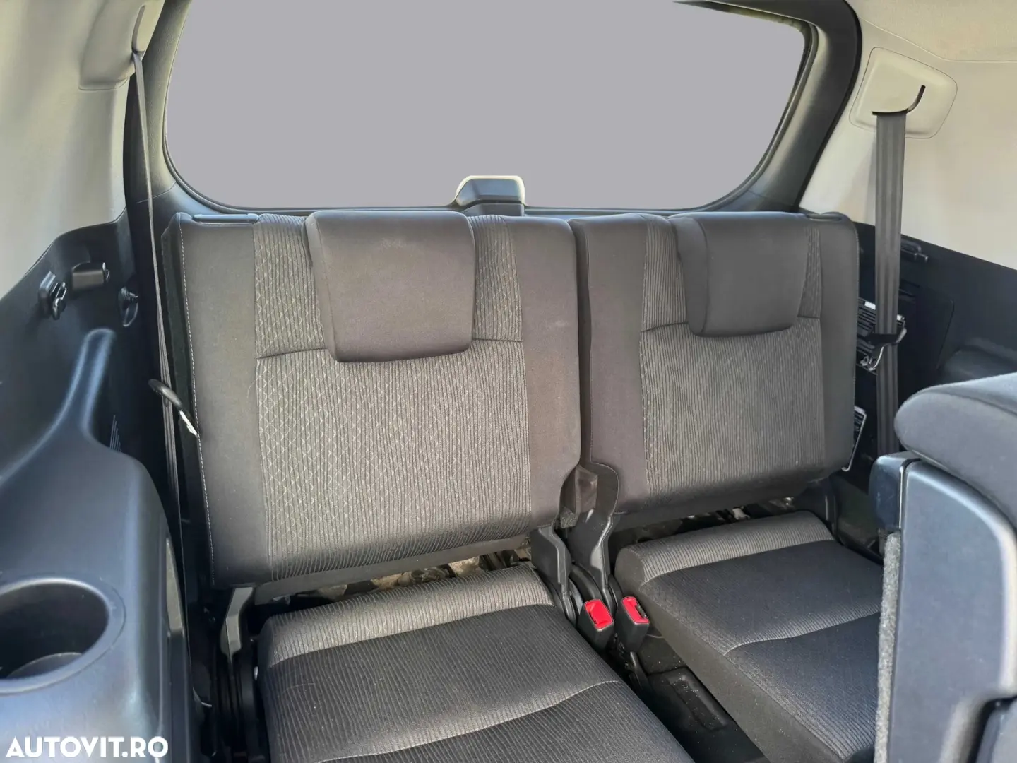 Toyota Land Cruiser 2.8l D-4D 204 CP A T 7 locuri Executive