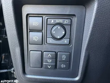 Toyota Land Cruiser 2.8l D-4D 204 CP A T 7 locuri Executive