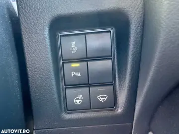 Toyota Land Cruiser 2.8l D-4D 204 CP A T 7 locuri Executive
