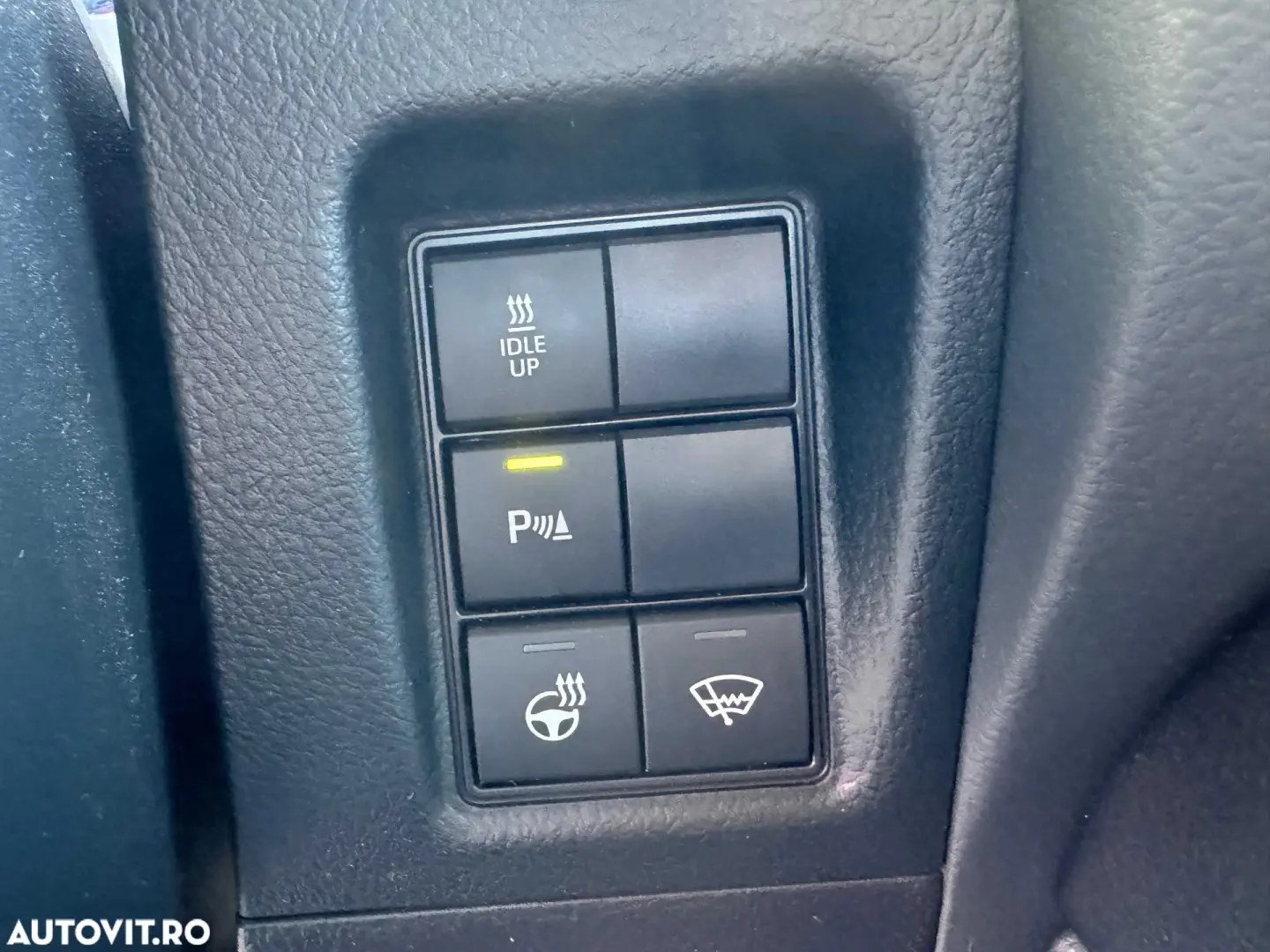 Toyota Land Cruiser 2.8l D-4D 204 CP A T 7 locuri Executive