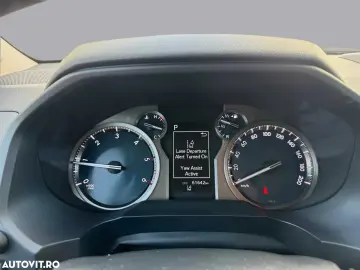Toyota Land Cruiser 2.8l D-4D 204 CP A T 7 locuri Executive