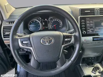Toyota Land Cruiser 2.8l D-4D 204 CP A T 7 locuri Executive