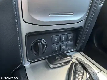 Toyota Land Cruiser 2.8l D-4D 204 CP A T 7 locuri Executive