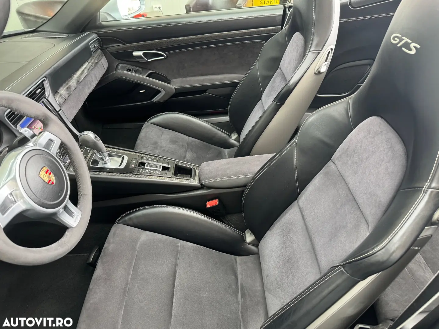 Porsche 911 Carrera GTS Cabriolet PDK