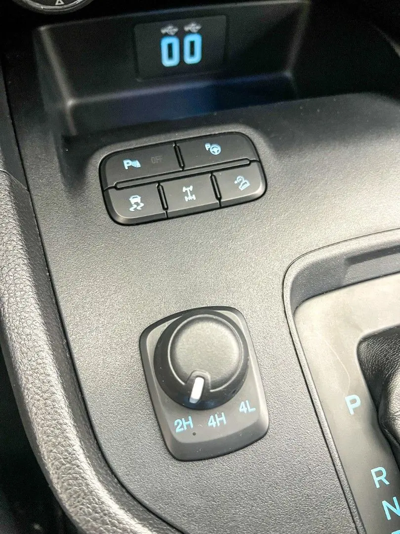 Ranger Stormtrak 4x4  GARANTIE 01.2027 Rollo